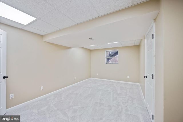 1105 VILLAGE GATE DR, Mount Airy, MD 21771