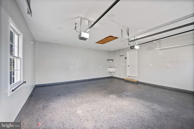 1105 VILLAGE GATE DR, Mount Airy, MD 21771