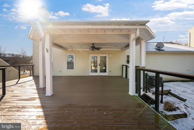 1105 VILLAGE GATE DR, Mount Airy, MD 21771