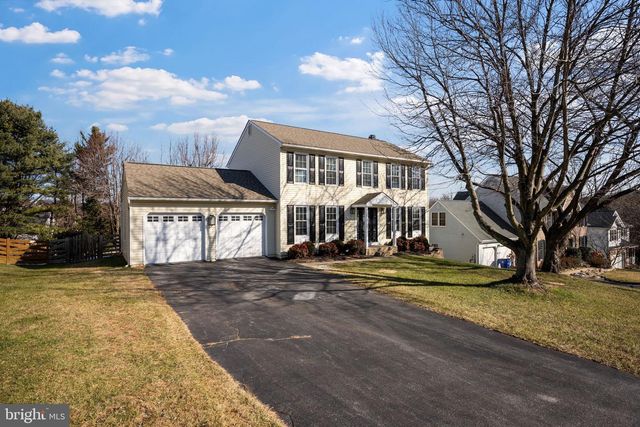 1105 VILLAGE GATE DR, Mount Airy, MD 21771