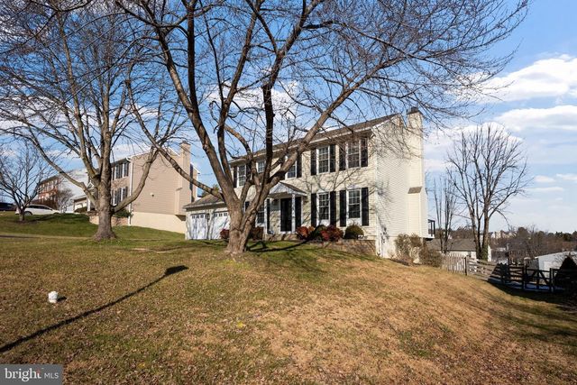 1105 VILLAGE GATE DR, Mount Airy, MD 21771