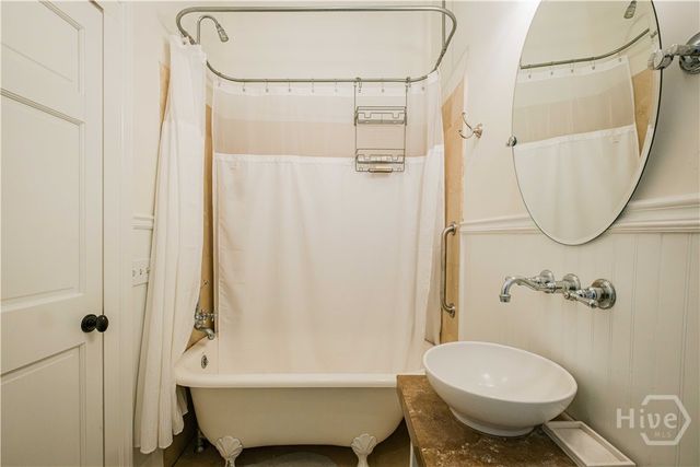 216 W Park Avenue B, Savannah, GA 31401