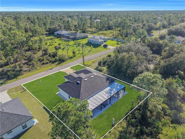 105 15 ST E, Lehigh Acres, FL 33972