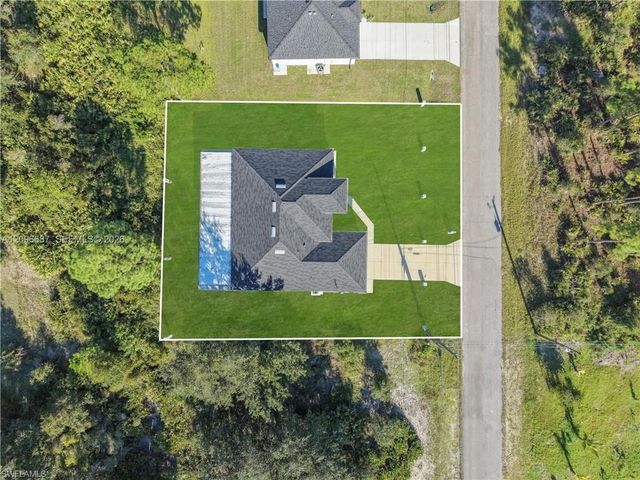 105 15 ST E, Lehigh Acres, FL 33972