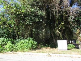 525 Bragg Street, Raleigh, NC 27610