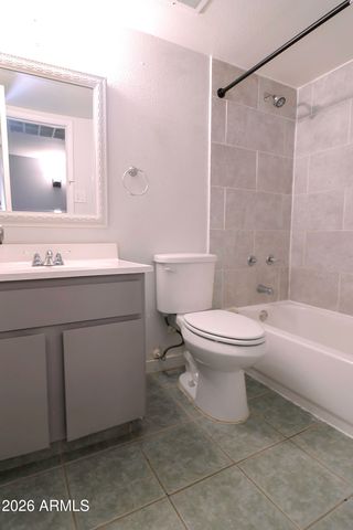 4722 E CHAMBERS Street, Phoenix, AZ 85040