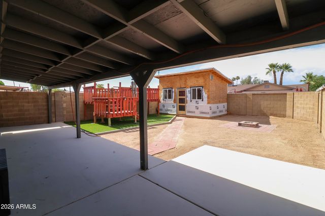 4722 E CHAMBERS Street, Phoenix, AZ 85040