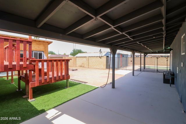 4722 E CHAMBERS Street, Phoenix, AZ 85040