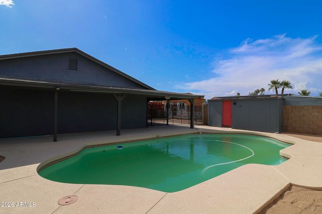 4722 E CHAMBERS Street, Phoenix, AZ 85040