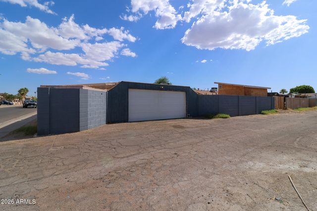 4722 E CHAMBERS Street, Phoenix, AZ 85040