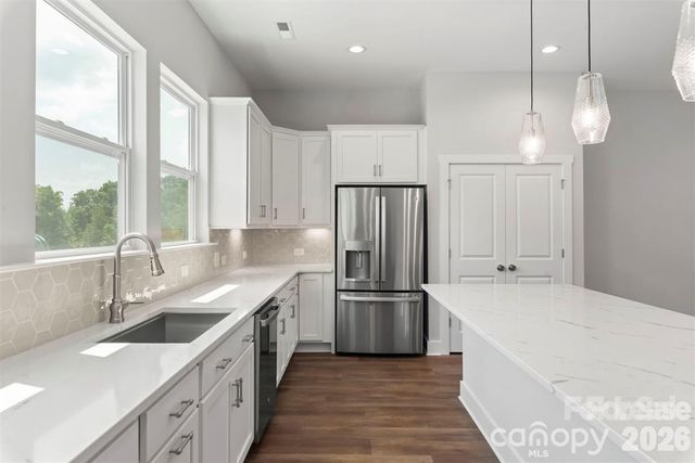 417 Prine Place, Charlotte, NC 28213