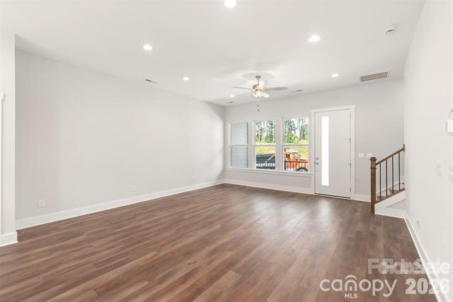 417 Prine Place, Charlotte, NC 28213