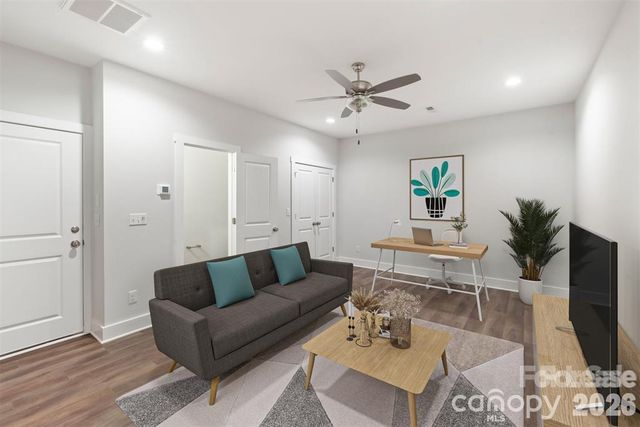 417 Prine Place, Charlotte, NC 28213