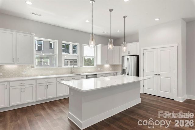 417 Prine Place, Charlotte, NC 28213