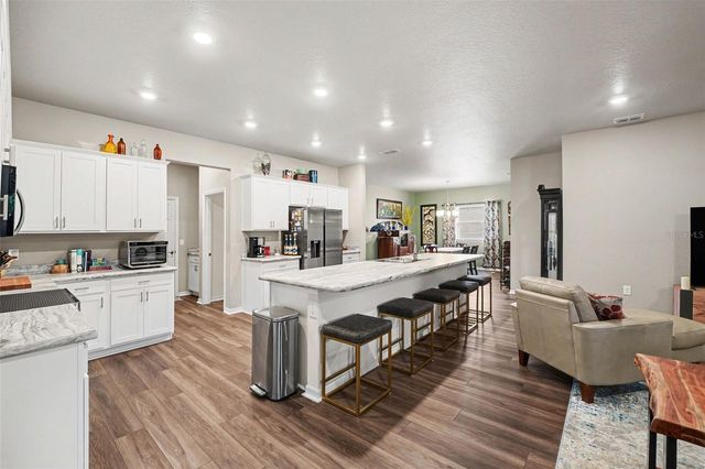 6864 MOSSY OAK LANE, Lakeland, FL 33810