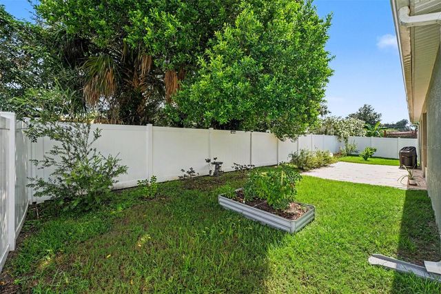 6864 MOSSY OAK LANE, Lakeland, FL 33810