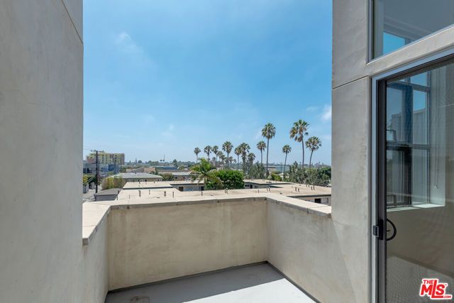 1912 Broadway 307, Santa Monica, CA 90404