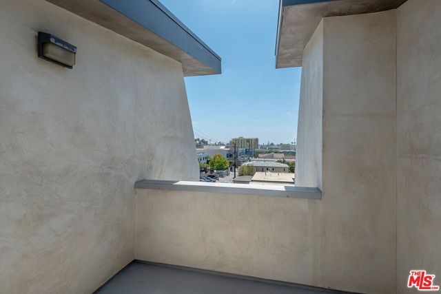 1912 Broadway 307, Santa Monica, CA 90404
