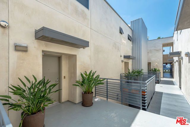 1912 Broadway 307, Santa Monica, CA 90404