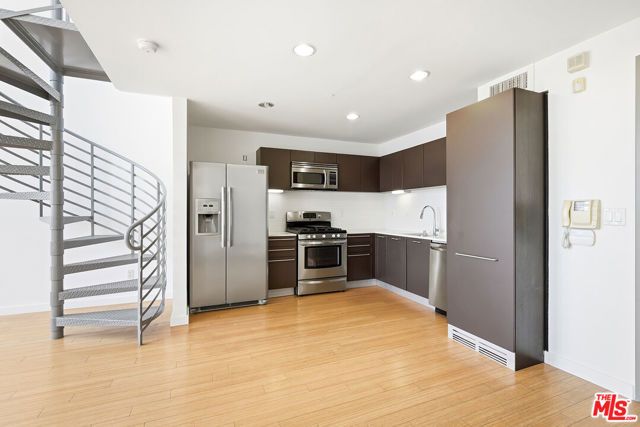 1912 Broadway 307, Santa Monica, CA 90404