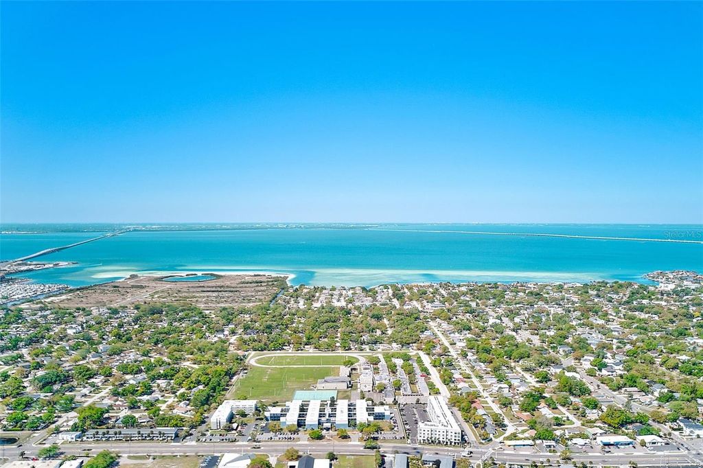 Image 53 of property listing at 4102 W BAY VISTA AVENUE, Tampa, FL 33611