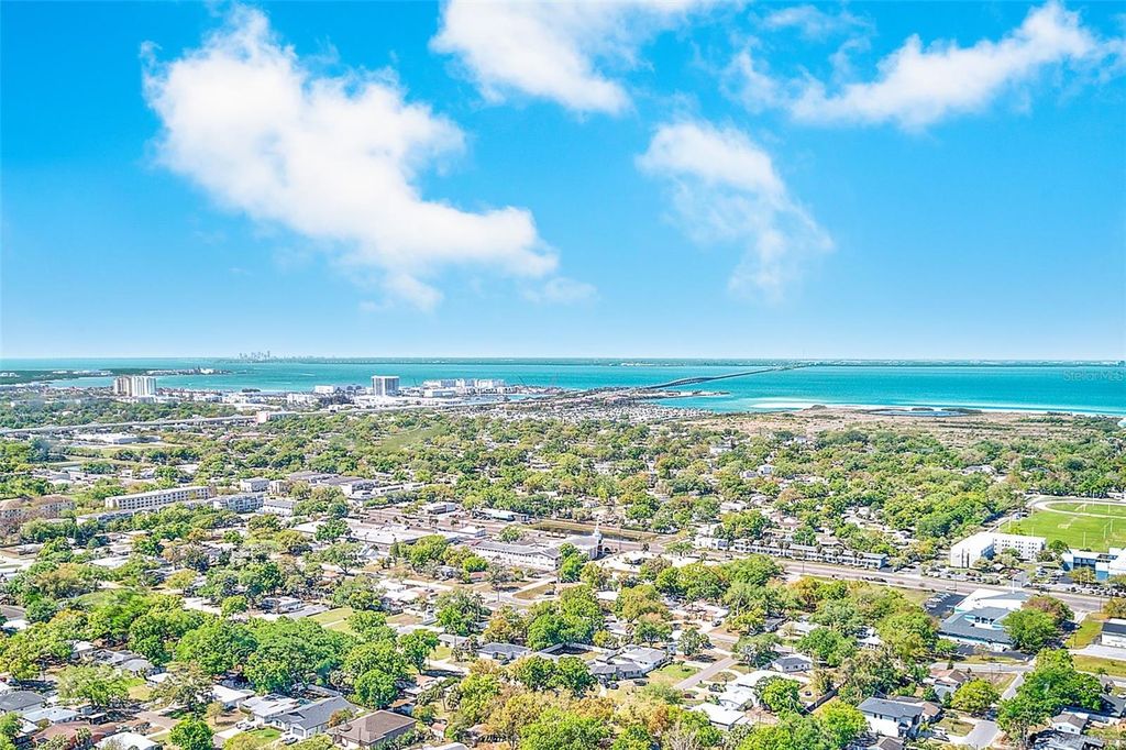 Image 54 of property listing at 4102 W BAY VISTA AVENUE, Tampa, FL 33611