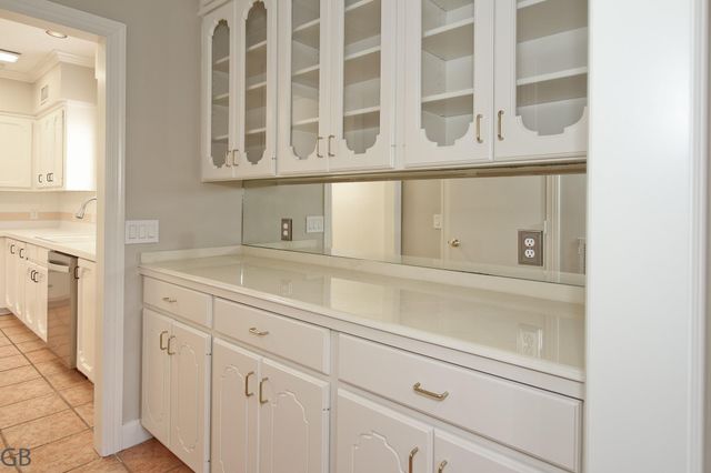 3235 Country Club Boulevard, Stafford, TX 77477