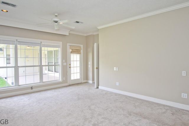 3235 Country Club Boulevard, Stafford, TX 77477