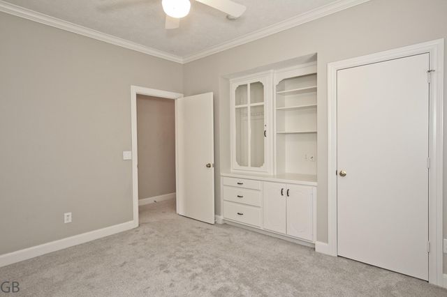 3235 Country Club Boulevard, Stafford, TX 77477