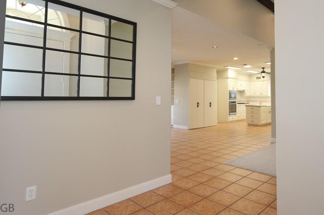 3235 Country Club Boulevard, Stafford, TX 77477