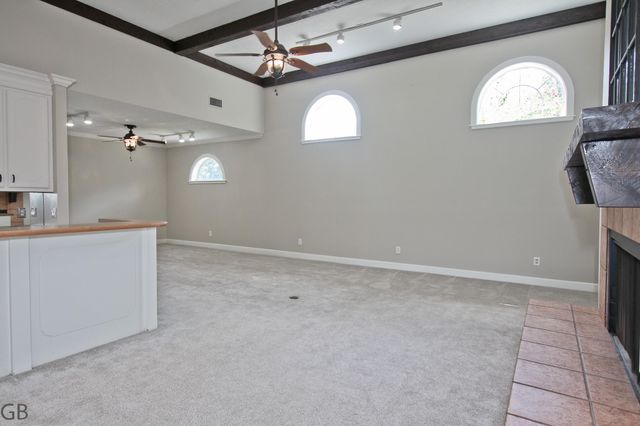 3235 Country Club Boulevard, Stafford, TX 77477