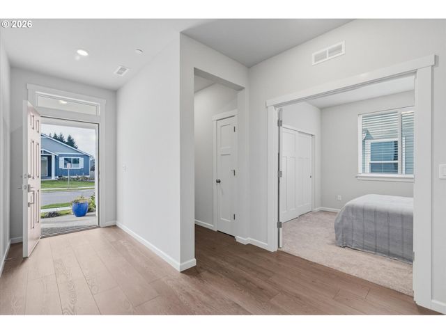 2716 S 8TH Way, Ridgefield, WA 98642