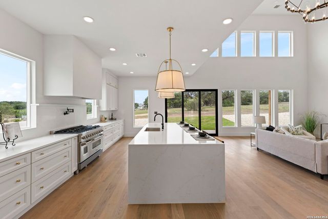 792 ANNABELLE AVE, Bulverde, TX 78163