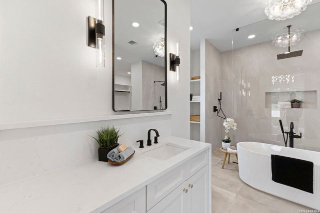 792 ANNABELLE AVE, Bulverde, TX 78163