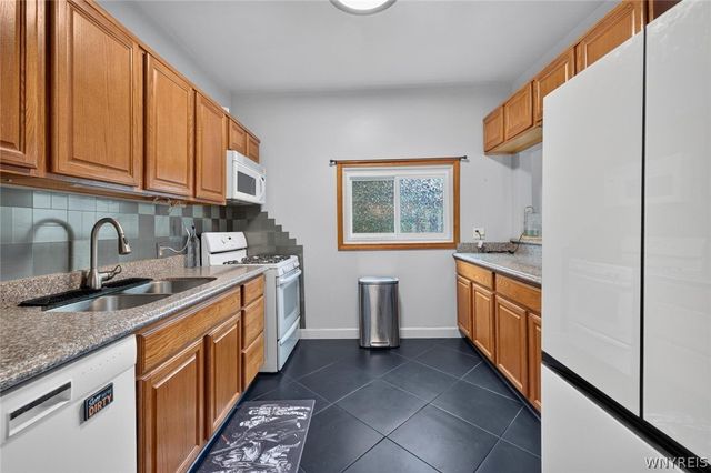 247 Potters Road, Buffalo, NY 14220