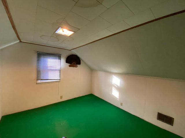 245 N Broadway, Alden, MN 56009