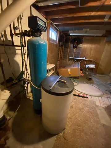 245 N Broadway, Alden, MN 56009