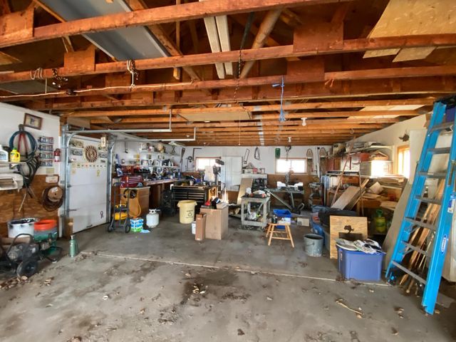 245 N Broadway, Alden, MN 56009