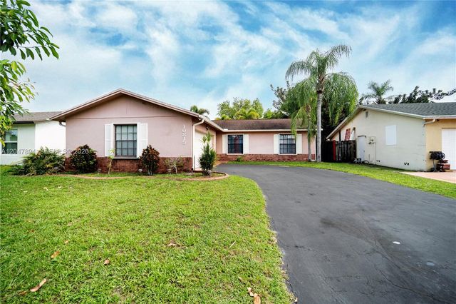10815 NW 26th Street, Sunrise, FL 33322