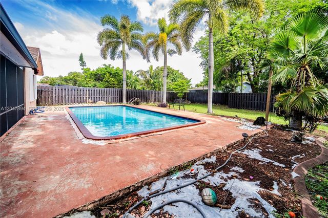 10815 NW 26th Street, Sunrise, FL 33322