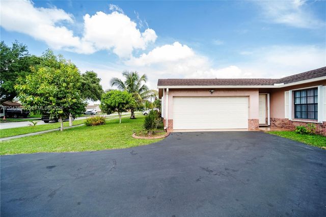 10815 NW 26th Street, Sunrise, FL 33322