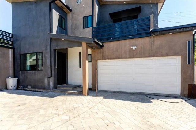 8252 Morse Avenue, North Hollywood, CA 91605