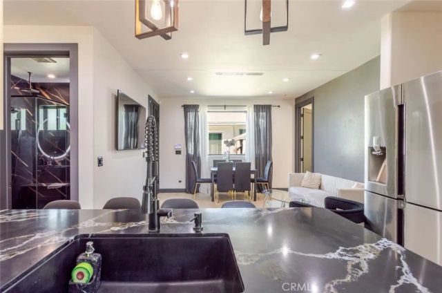 8252 Morse Avenue, North Hollywood, CA 91605