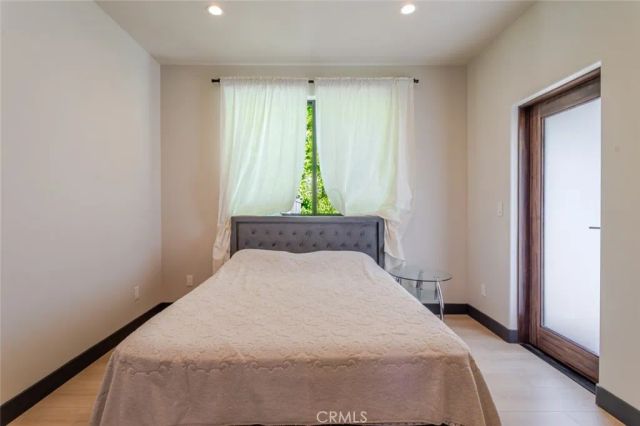 8252 Morse Avenue, North Hollywood, CA 91605