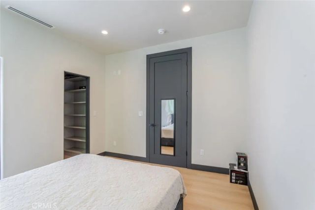 8252 Morse Avenue, North Hollywood, CA 91605