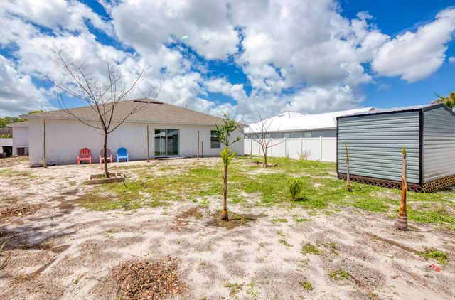 228 SE Sims Circle, Port St. Lucie, Port St Lucie, FL 34984