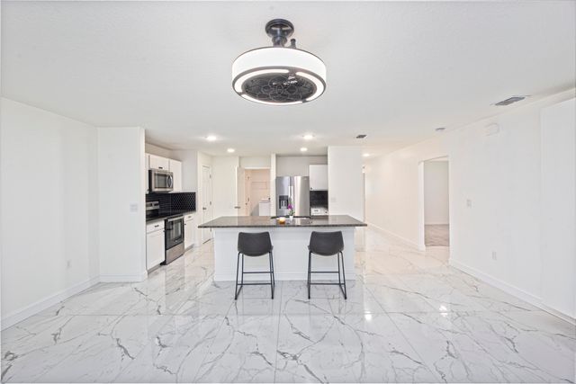 228 SE Sims Circle, Port St. Lucie, Port St Lucie, FL 34984