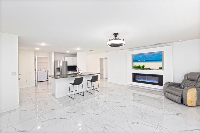 228 SE Sims Circle, Port St. Lucie, Port St Lucie, FL 34984