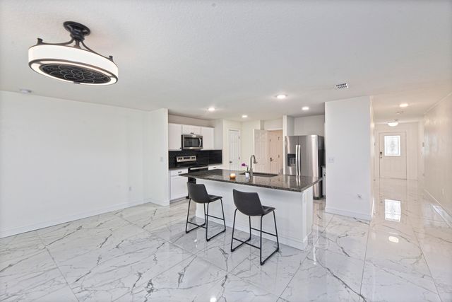 228 SE Sims Circle, Port St. Lucie, Port St Lucie, FL 34984