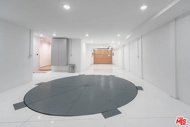 116 S Gretna Green Way, Los Angeles, CA 90049